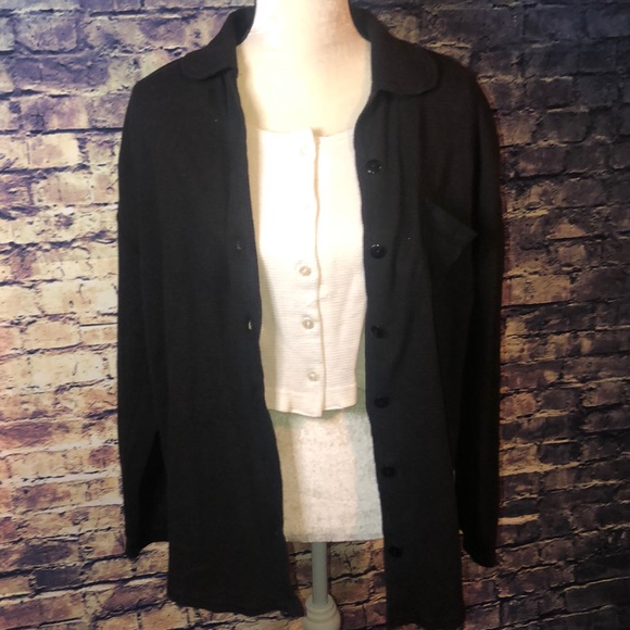 Button down shirt with attached undershirt - Picture 3 of 3